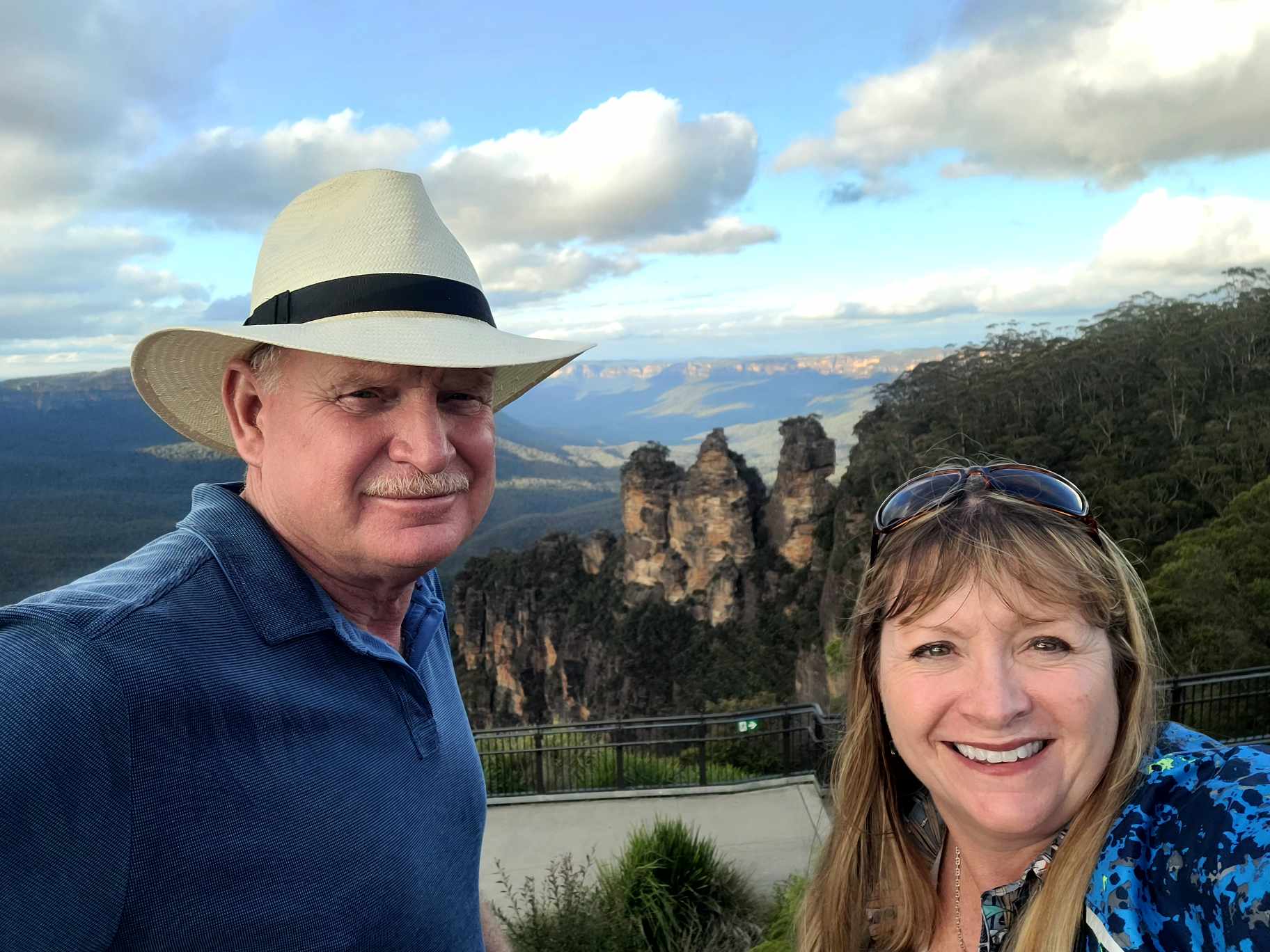 Private Blue Mountains tour guests at a scenic lookout